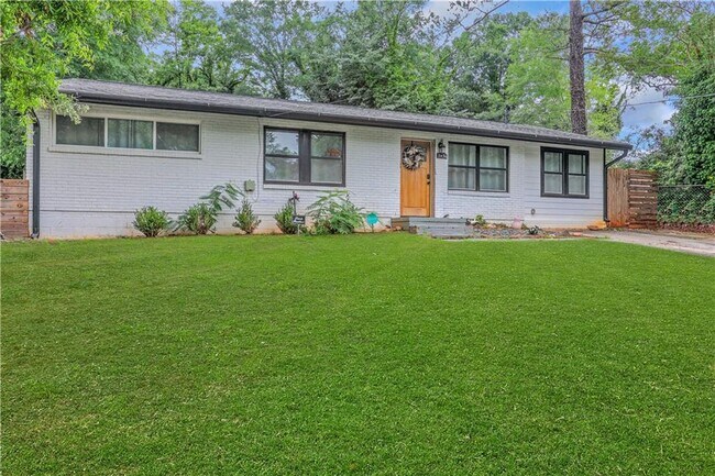 Primary Photo - 3436 Pinehill Dr