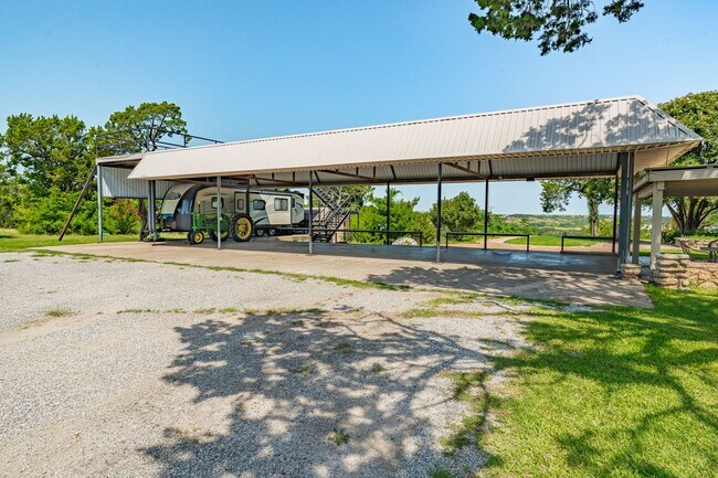 Building Photo - 25620 U.S. Hwy 67