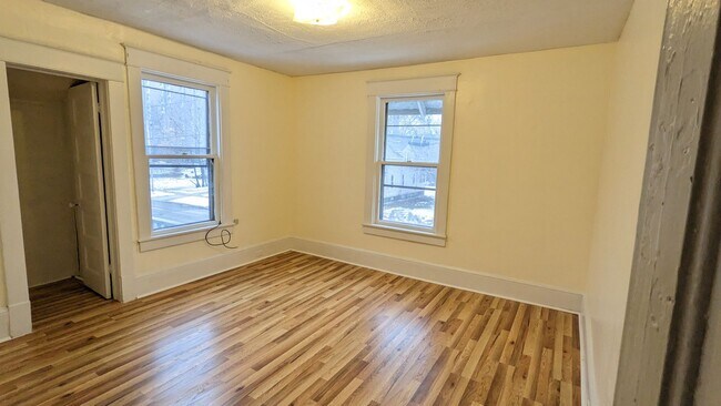 Building Photo - 1111 Sanford St