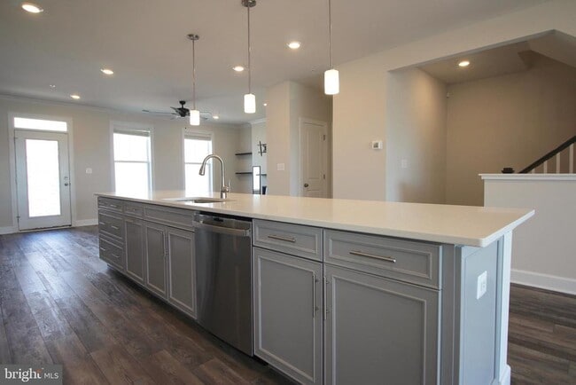 Building Photo - 43355 Radford Divide Ter