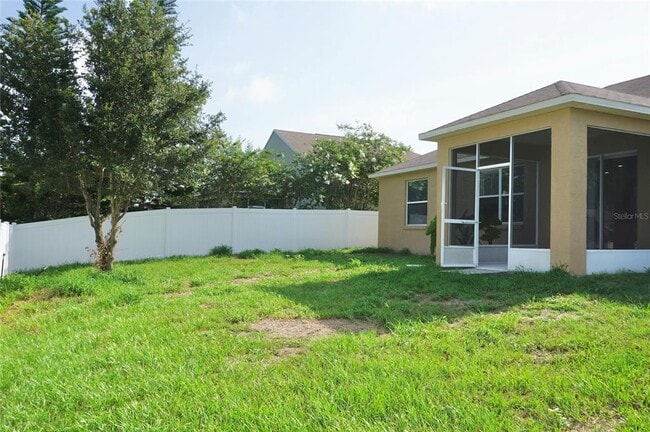 Building Photo - 817 Terranova Rd