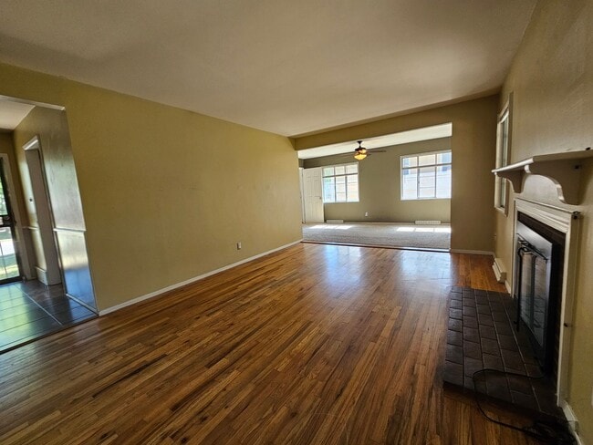 Building Photo - Spacious SE Denver Ranch - Virginia Villag...