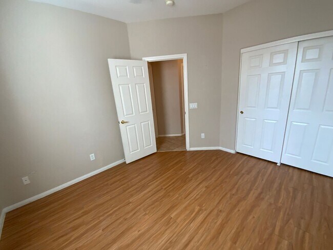 Building Photo - 1022 Pecos River Ave