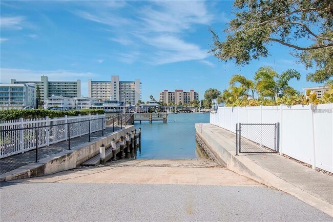 Building Photo - 10351 Regal Dr