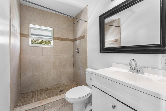 Building Photo - 801 Dobbins St