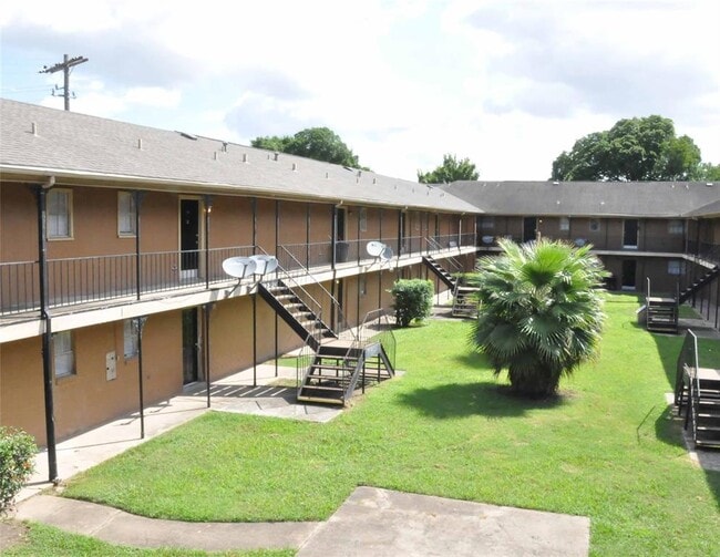 Building Photo - 4011 Galveston Rd