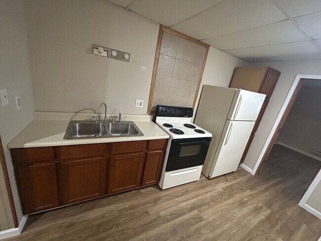 Building Photo - All utilities are included: 1-bedroom apar...