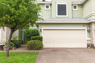 Building Photo - 9310 Albany Dr