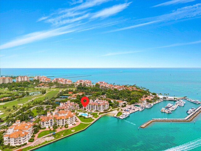 Building Photo - 2016 Fisher Island Dr