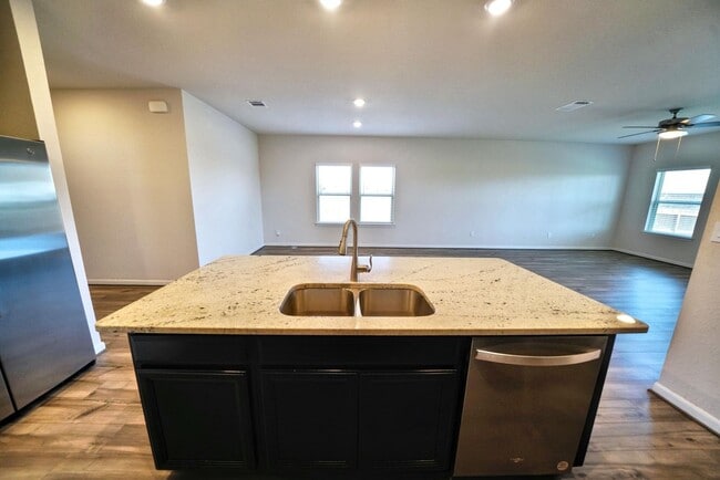 Building Photo - Beautiful Home Now Available in Orchard Pa...