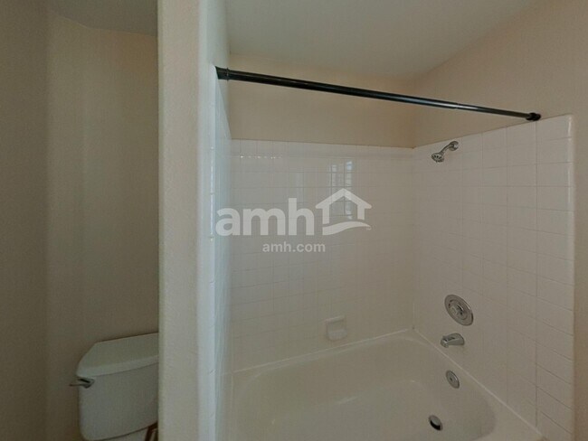 Building Photo - 2696 Pala Dura Dr