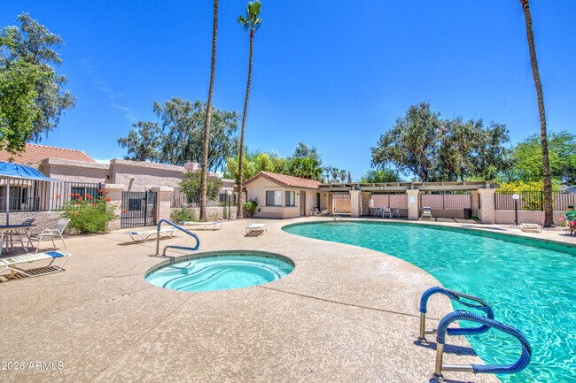 Building Photo - 2019 W Lemon Tree Pl