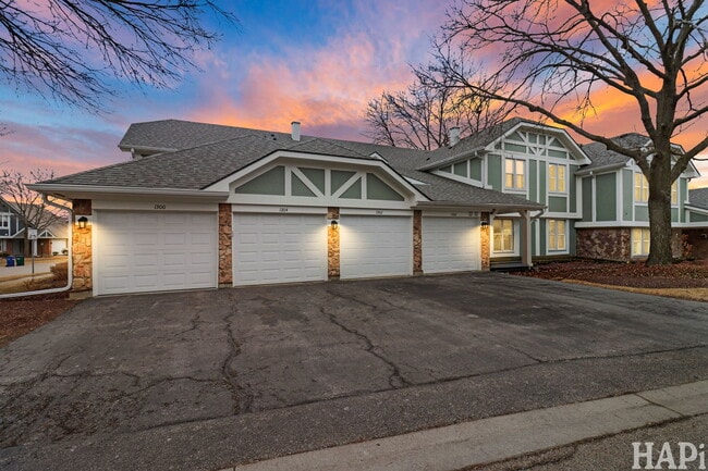 Building Photo - 1300 Cromwell Ct