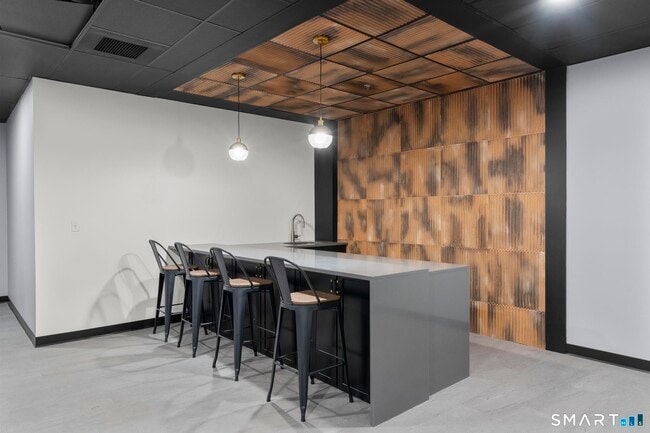 Building Photo - 480 Myrtle St