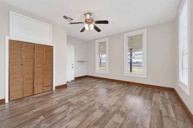 Building Photo - 1603 Blase Rd