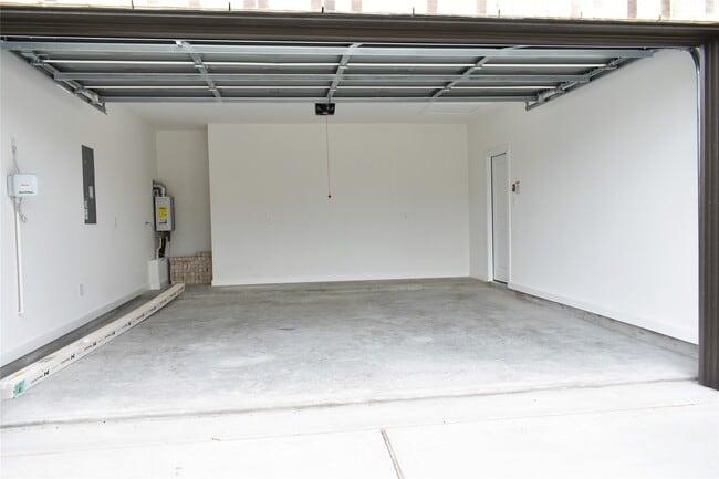 Building Photo - 11218 Apricot Sulpher Dr