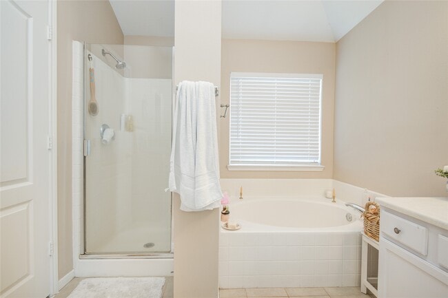 Building Photo - 17231 Hollow Sands Ct