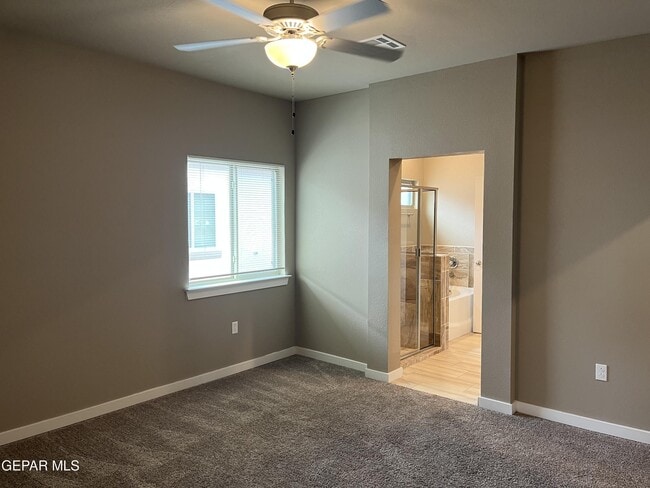 Building Photo - 11563 Leonor Duran St