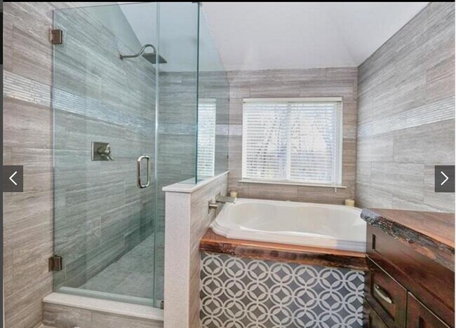 Building Photo - Huntersville, 2-Story Stone Front Traditio...