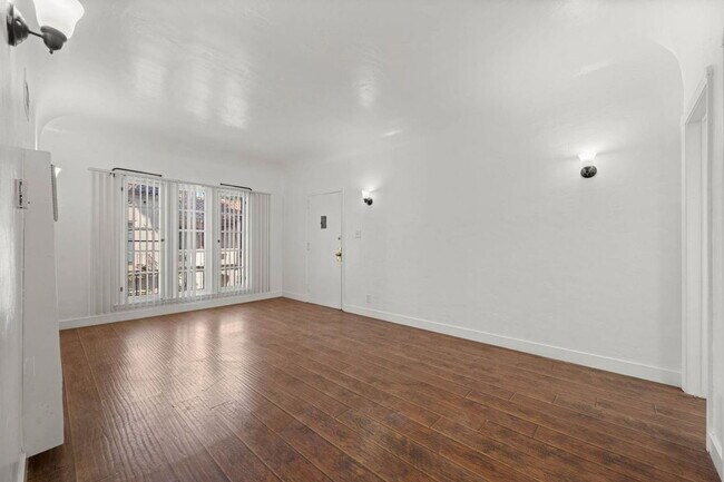 Building Photo - 4172 Leimert Blvd
