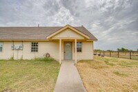 Building Photo - Updated Duplex in Weatherford