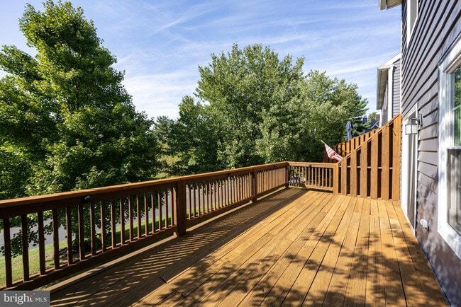 Building Photo - 112 Whistling Swan Ln