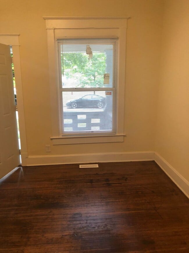 Building Photo - 239 N Tacoma Ave