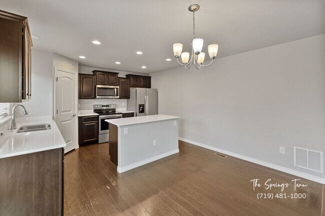 Building Photo - 10898 Rowley Dr