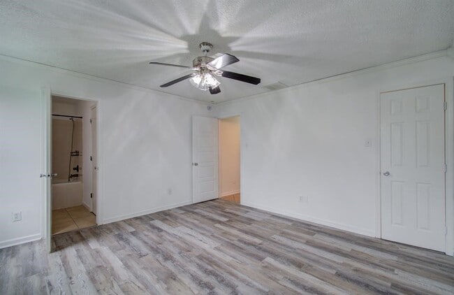 Building Photo - 11123 Wild Goose Dr