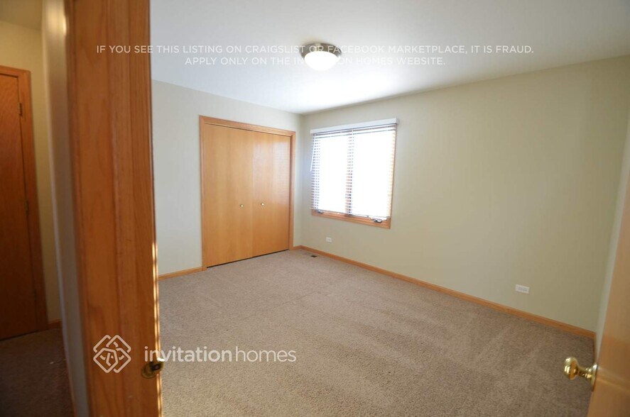 Building Photo - 25211 Monroe Ct