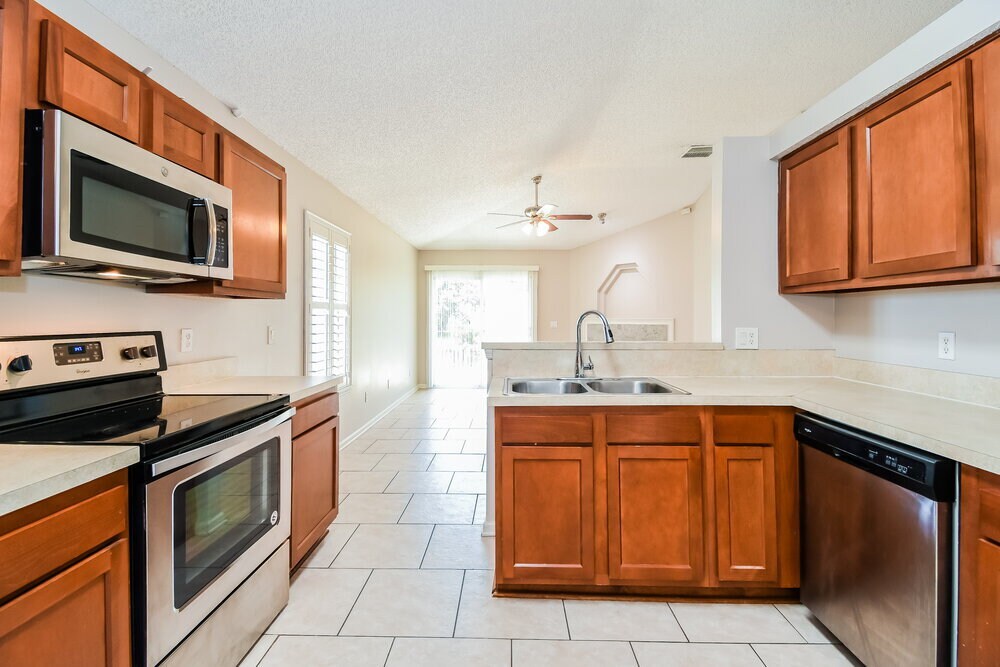 Building Photo - 12559 Fallohide Ln