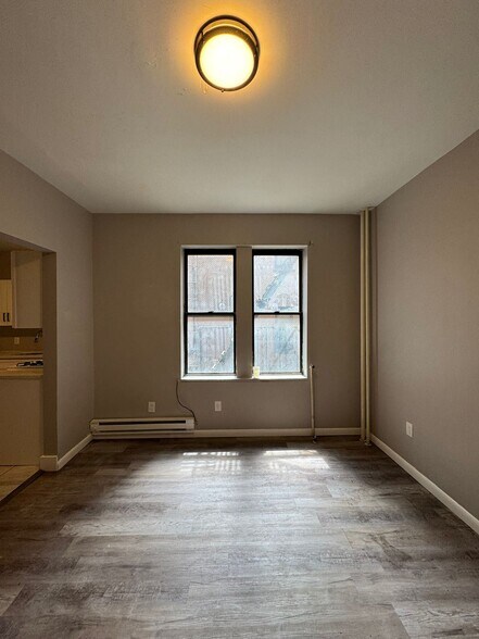 Building Photo - 6 Bergen Ave