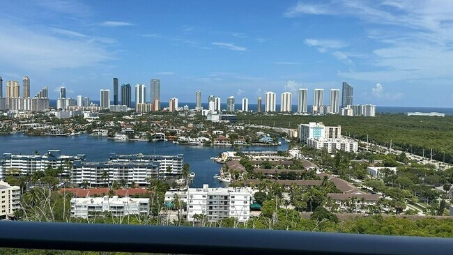 Building Photo - 16385 Biscayne Blvd