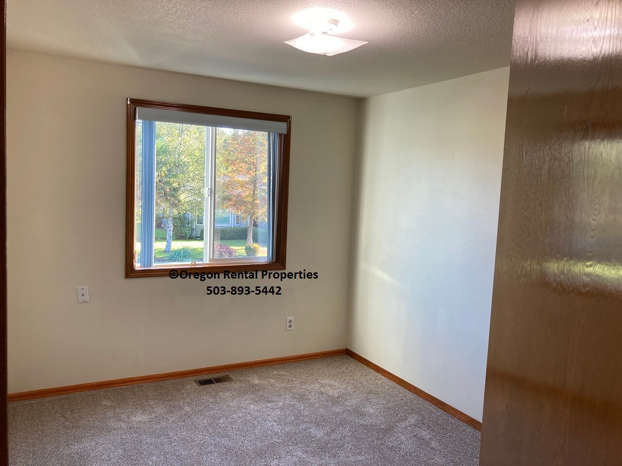 Building Photo - 2511 NE 161st Ave