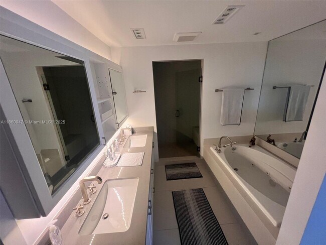 Building Photo - 3801 Collins Ave