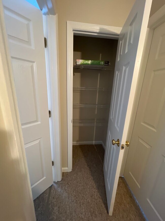 Building Photo - Taleeda 453-457