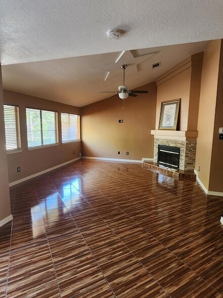 Building Photo - 12337 Yarmont Way