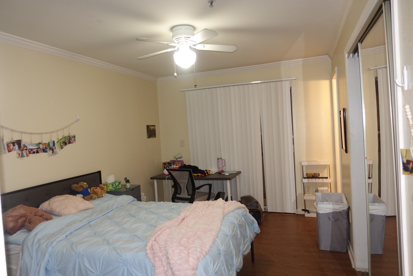 Building Photo - 501 W 26th St