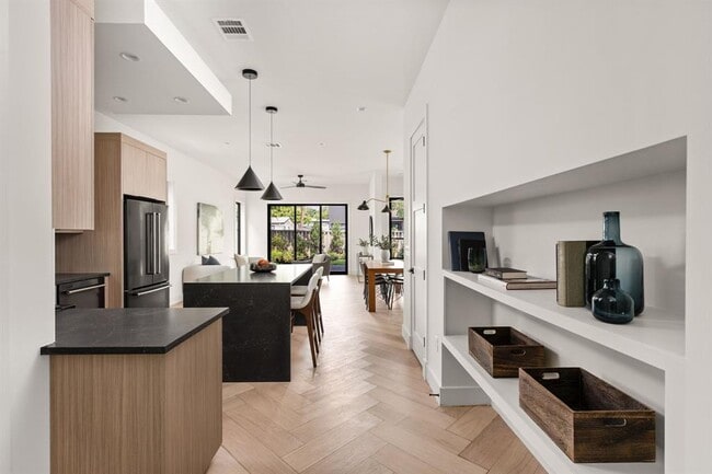 Building Photo - 2707 Stacy Ln