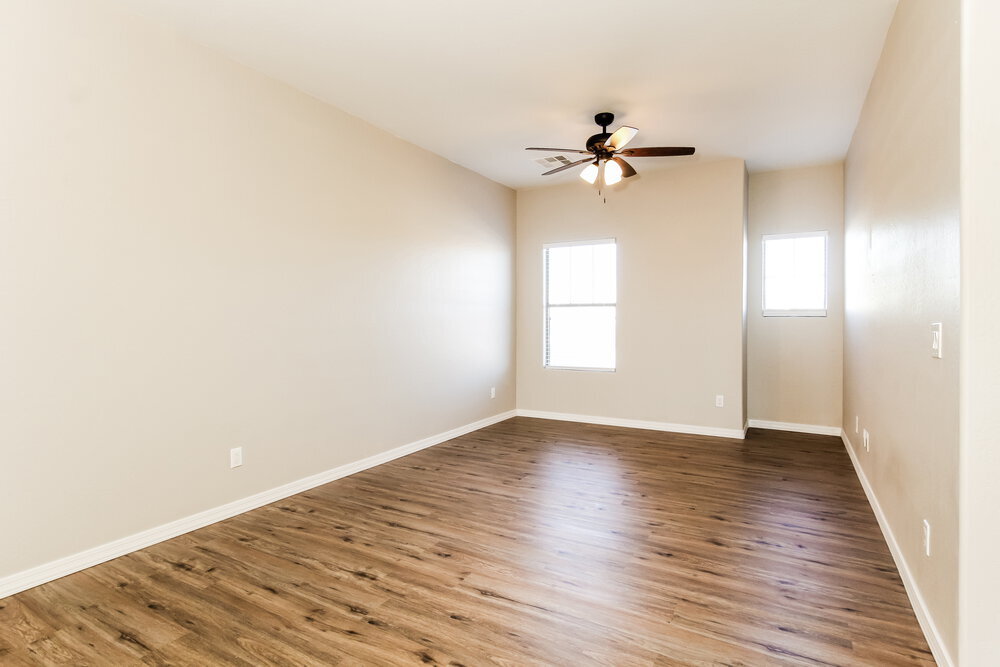 Building Photo - 16043 N 168th Ave