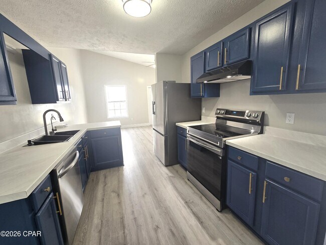 Building Photo - 9022 Houston St