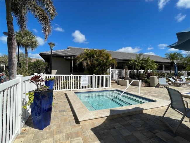 Building Photo - 1664 Starling Dr