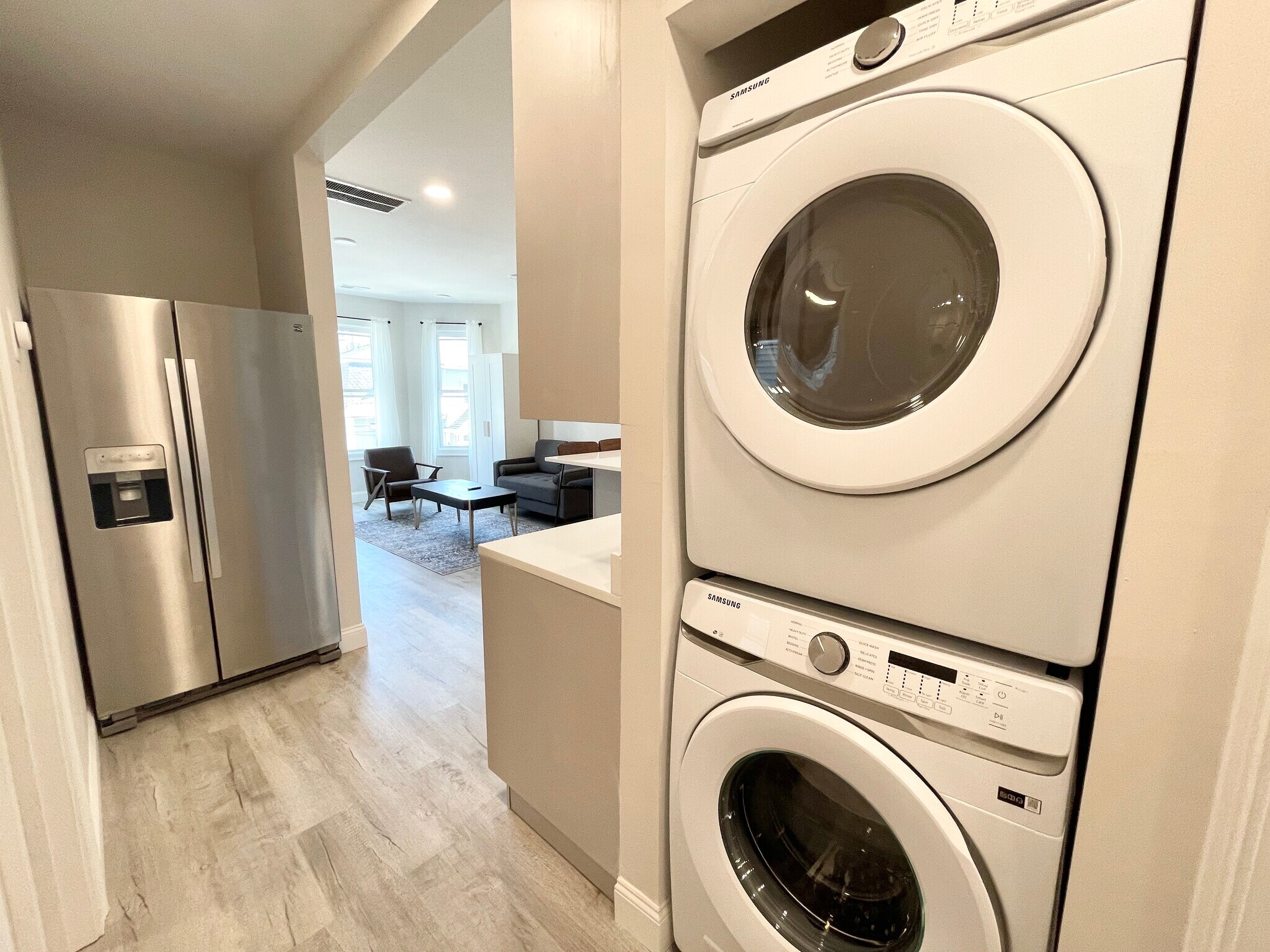 Building Photo - 29 Newport St