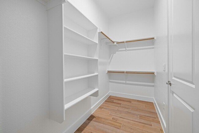Building Photo - 112 Oakley Pass