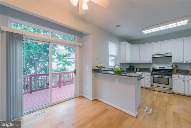 Building Photo - 11425 Abner Ave
