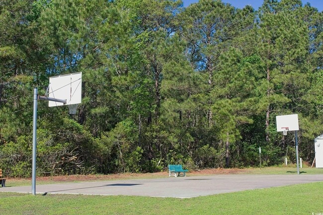 Building Photo - 2269J Essex Dr