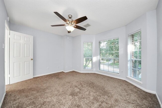 Building Photo - 623 Airybrook Ln