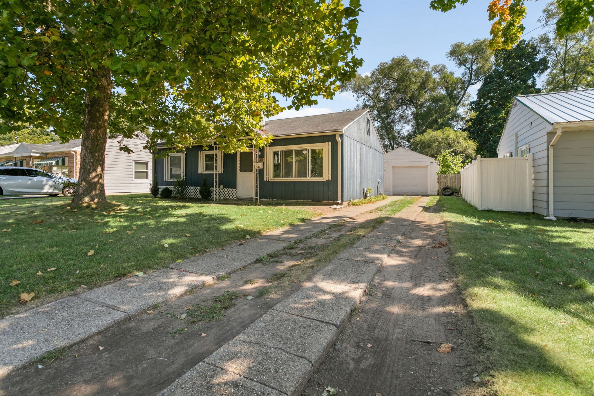 Building Photo - 230 Home Ave