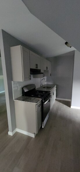 Building Photo - 130 Edgewood St