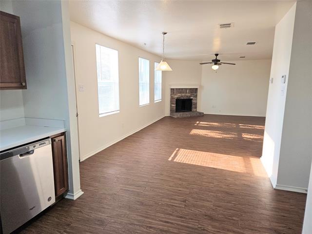 Building Photo - 932 Mosaic Dr